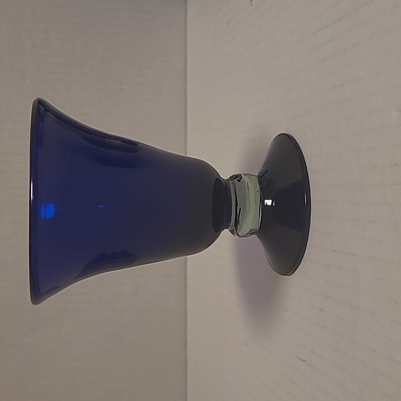 Set of 4 Handblown Cobalt Blue Glasses - Picture 5 of 16